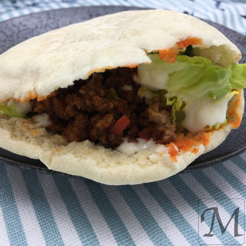 pitabrød med oksekød