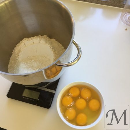 Tipo 00 og æg til hjemmelavet pasta