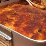 Varm moussaka fra ovnen